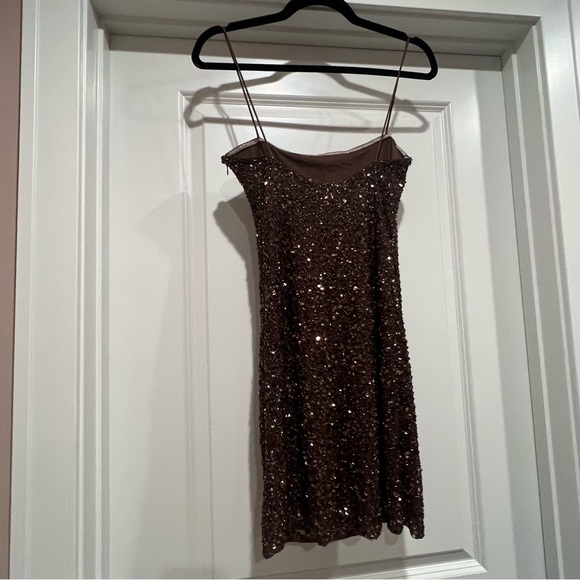 RETROFETE Sequin Dionne Dress in brown - Picture 10 of 15